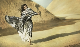国外Dunes Editorial GabrieleFogli沙丘上的人像女人摄影