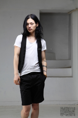 日本女扮男装人像摄影