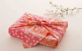 分享2010日本本土风情文化饰品图片