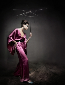 比利时The hidden steps of Dali时尚人像素描速写结合摄影欣赏