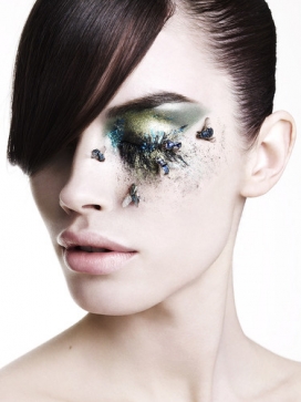 意大利米兰FASHION独特彩妆时尚