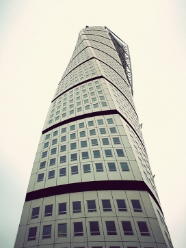 国外Turning Torso扭曲设计的建筑大楼