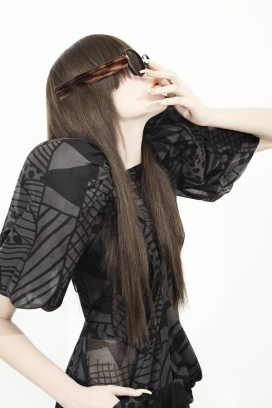 意大利摄影师 Nadia Moro：Cover NEO2封面