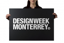 欧美女性手拿广告牌-Logos