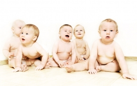 欧美高清晰男婴女婴儿可爱宝宝桌面壁纸图片欣赏