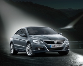 2010上海大众CC动感流线型汽车外观高清摄影壁纸图片