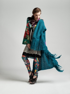 保加利亚Elle杂志开展的合影-时尚超酷美女