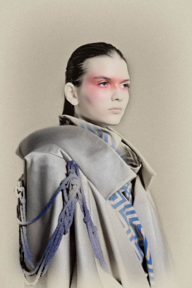 俄罗斯I AM A GOOD SOCIALIST我是个好社会主义淡妆人像摄影