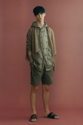 日本TROVE TEXTILE 2011 SPRING / SUMMER春夏季时尚服饰网站摄影截图