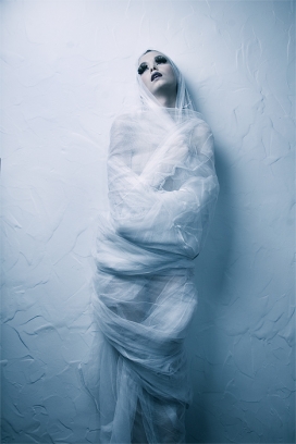 来自Marcin Szpak摄影师作品-画一般人像