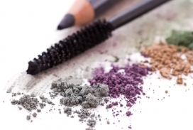 高清女性化妆品道具与粉底图片