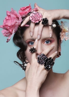 葡萄牙Accessorism靓女人像