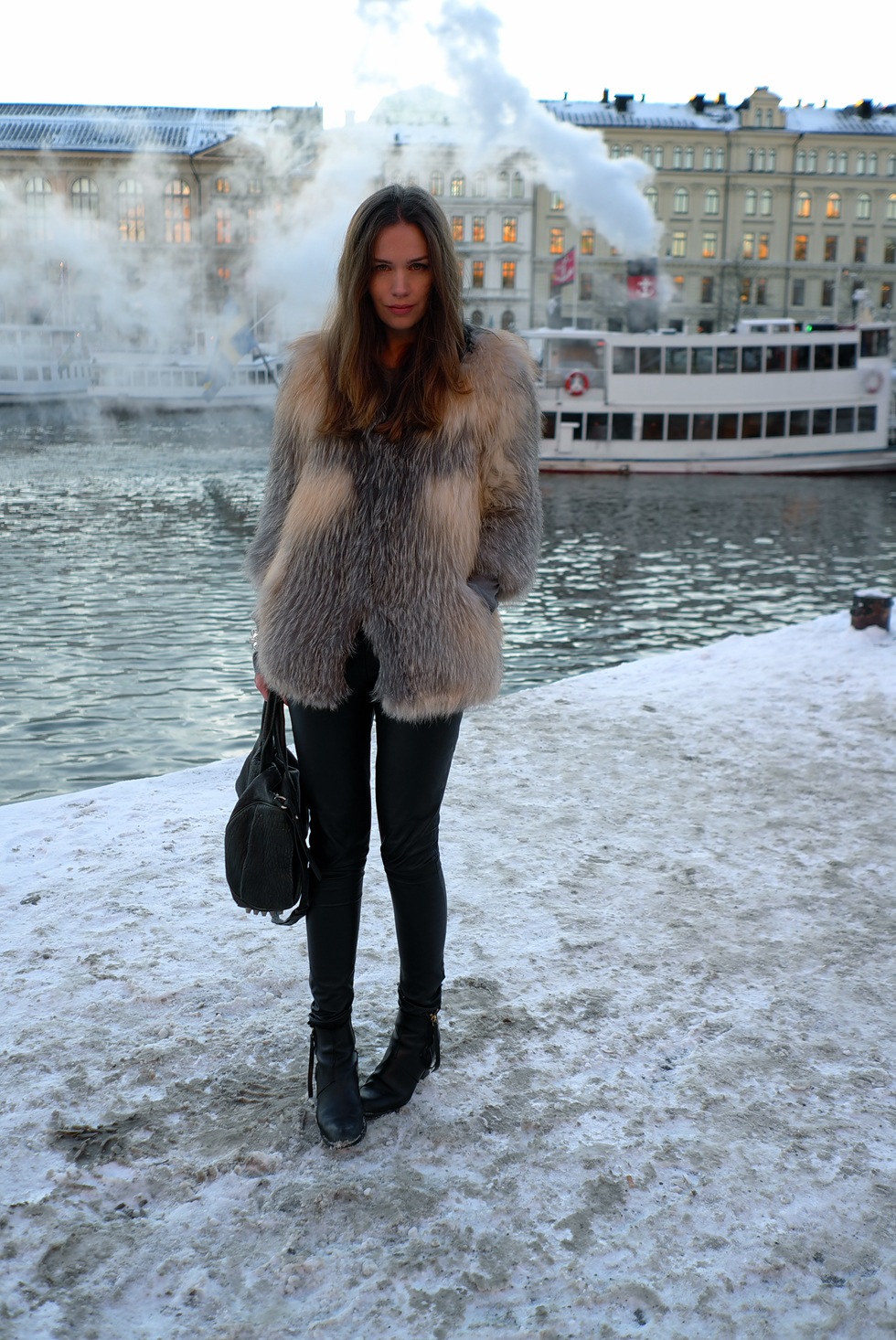 欧洲2011街头流行时-女性服饰包包搭配摄影---酷图编号10