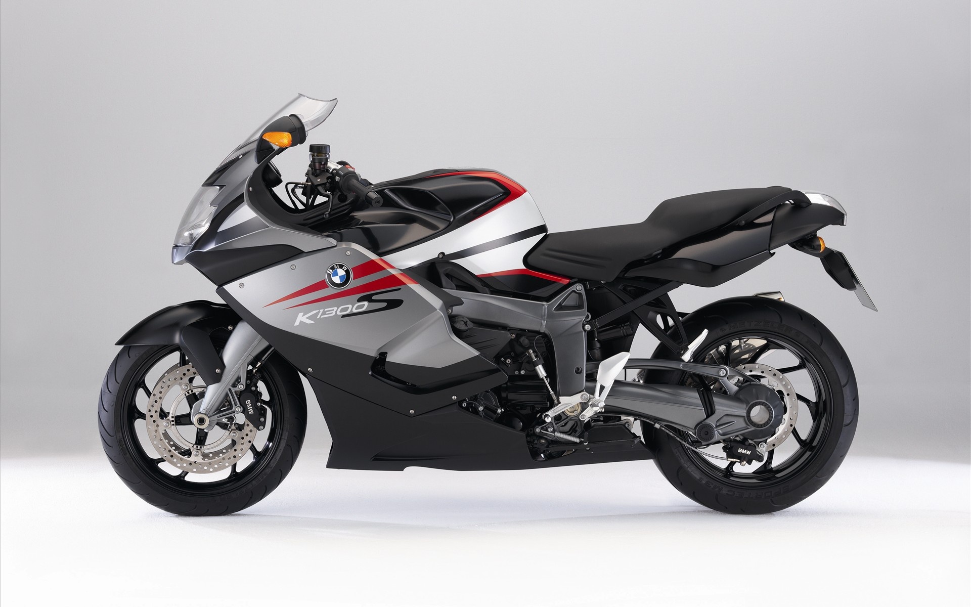 宝马2015新版超跑S1000RR-欧美车测评-摩托车之家