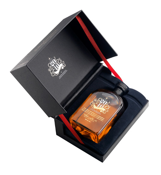 意大利Ekstra Modnet Gilde Juleaquavit酒包装---酷图编号1