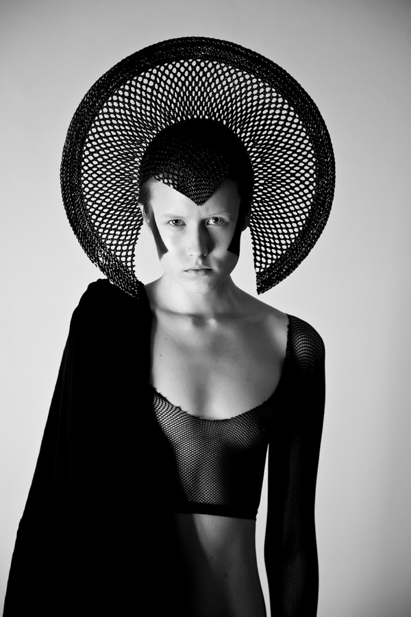 法国W E W I L L A L L B U R N时尚黑白女人像摄影---酷图编号12