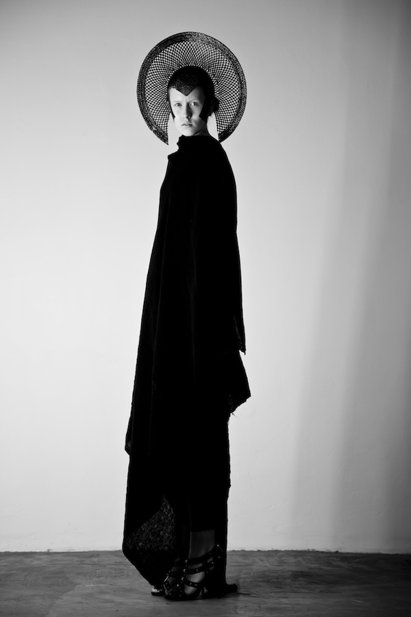 法国W E W I L L A L L B U R N时尚黑白女人像摄影---酷图编号11