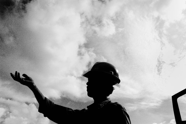 印度建筑工人-WORKERS IN INDIA 人物黑白肖像---酷图编号16