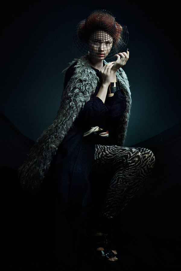 意大利Through the Looking Glass, Darkly-窥镜---酷图编号6