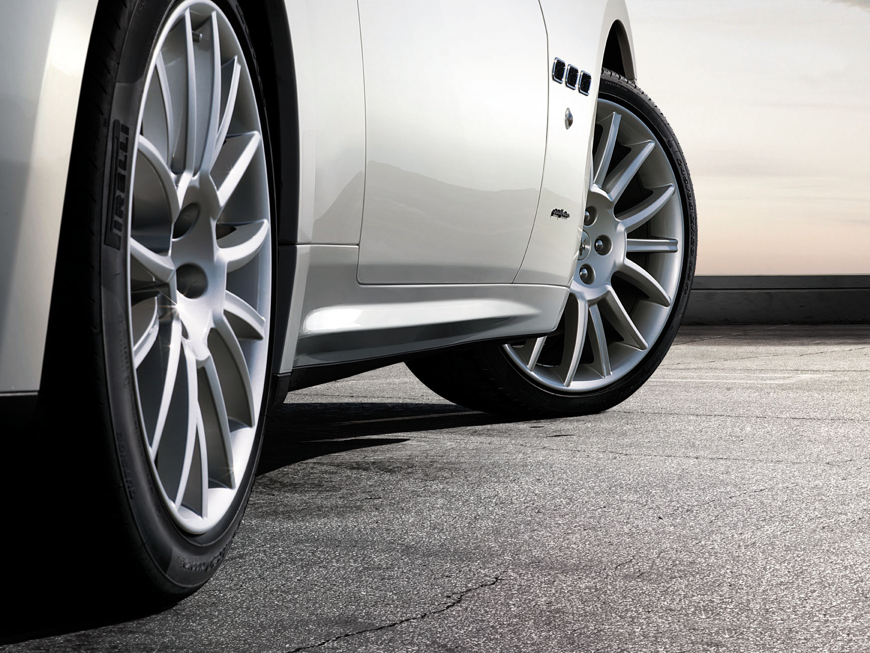 高清晰玛莎拉蒂GranTurismo S跑壁纸欣赏图片