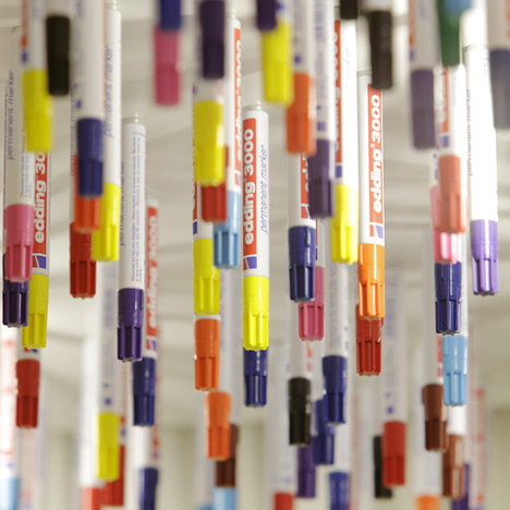 德国慕尼黑TULP设计工作室-自恋和贪婪厕所辊图片