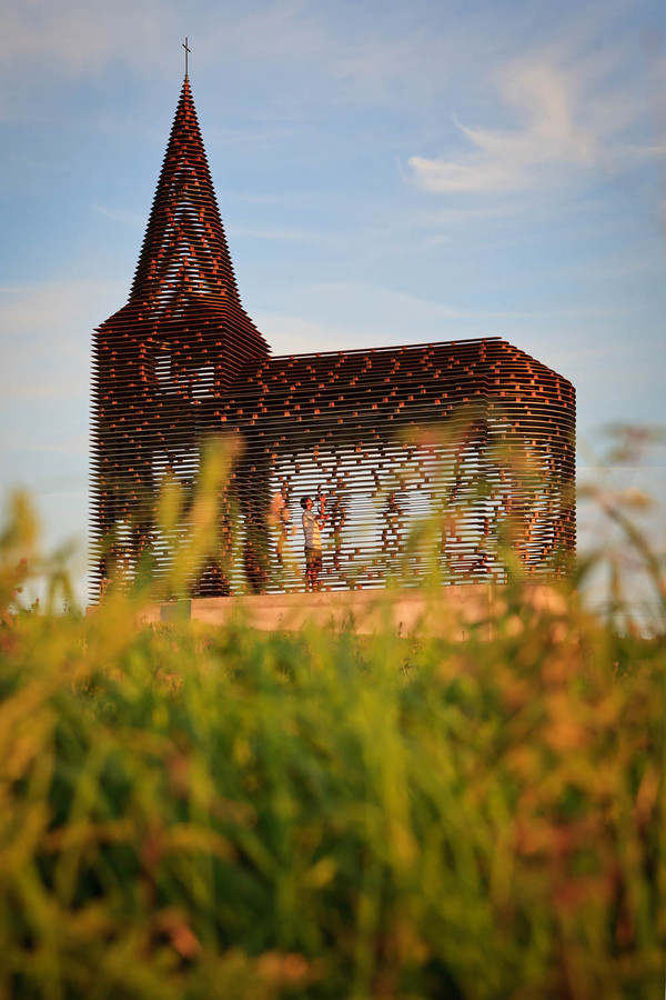 比利时建筑师Pieterjan Gijs Arnout-镂空教会教堂建筑设计---酷图编号4