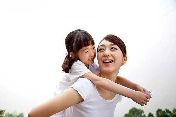 韩国亲自类-幸福一家素材图