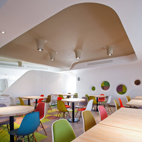 罗马尼亚设计师Nuca-布加勒斯特儿童大象餐厅用餐设计---酷图编号4