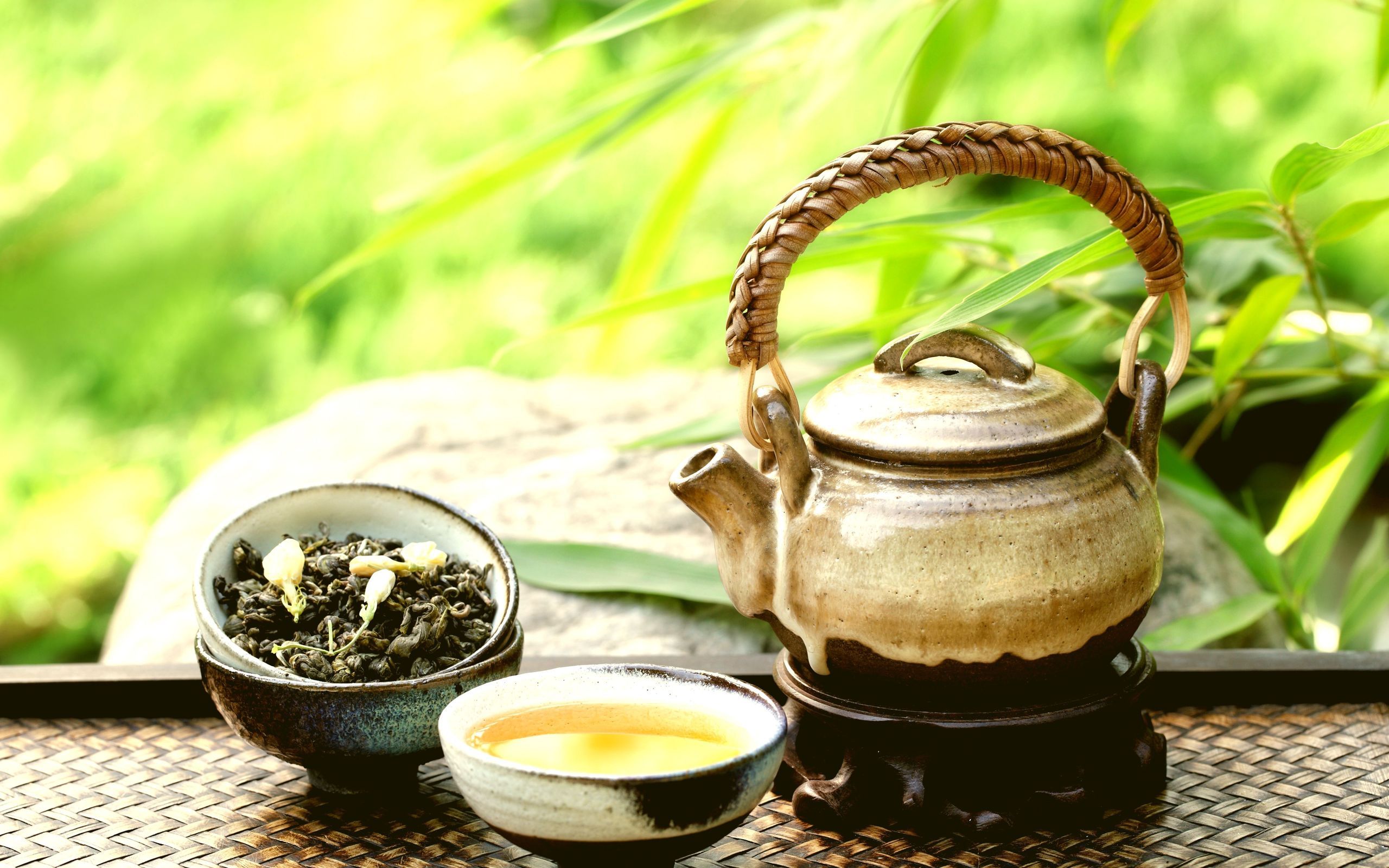茶艺师常用5种注水冲泡方式，即学即会，秒变泡茶高手！__凤凰网