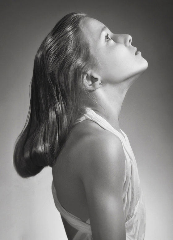 纽约时报人像黑白肖像-荷兰Ruadh DeLone摄影师---酷图编号2