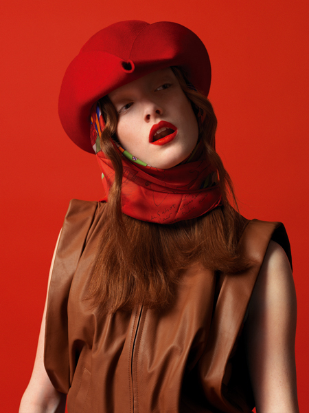 红衣女郎-比利时布鲁塞尔sébastien bonin摄影师The Red作品图片