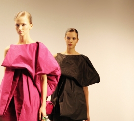 法国2011  Krizia Spring Summer collection春夏抢先时装发布