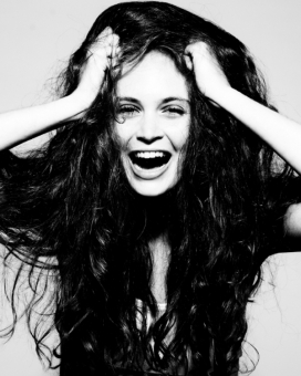 芬兰A travers leur regard...女性艺术写真