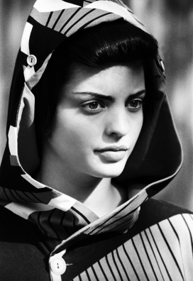 土耳其Shreek de Chic少女黑白人像