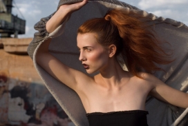 欧美THE GREY ESCAPE逃生的灰色