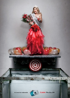 佳能防水数码照相机平面广告