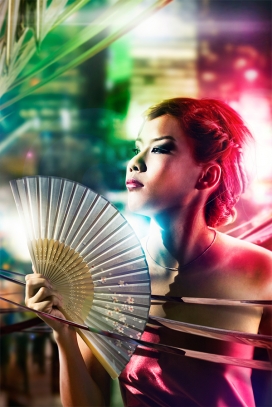 The Ifrit 4k-动感街头拿扇子的女人