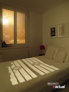 Actual门平面广告