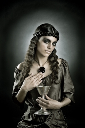 阿根廷icons时尚细腻女性人像-类似雕塑