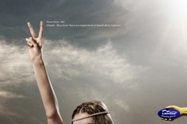 Limppano清洁手套平面广告