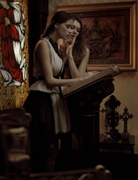 BVLGARI for Harper's Bazaar姐妹篇人像