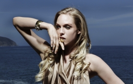 欧美Mustang Sharry情侣海边时装摄影