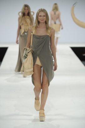 美国Hiraeth时装秀战士