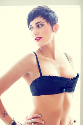 autostraddle 2011 calendar人像日历