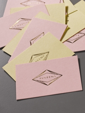 Sukeena品牌名片设计