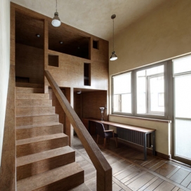 俄罗斯建筑师彼得Kostelov-莫斯科木结构两层公寓设计