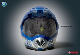 雅马哈摩托车头盔平面广告