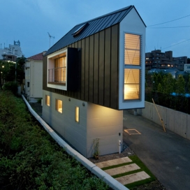 日本建筑师哥打Mizuishi-俯瞰东京头重脚轻的房子