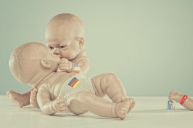 勇敢的新世界！可爱婴儿模型