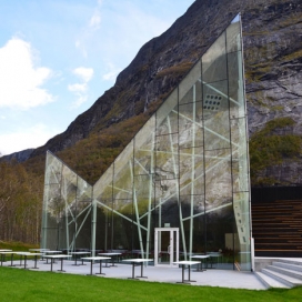 挪威工作室Reiulf Ramstad建筑师-边缘锯齿状餐厅